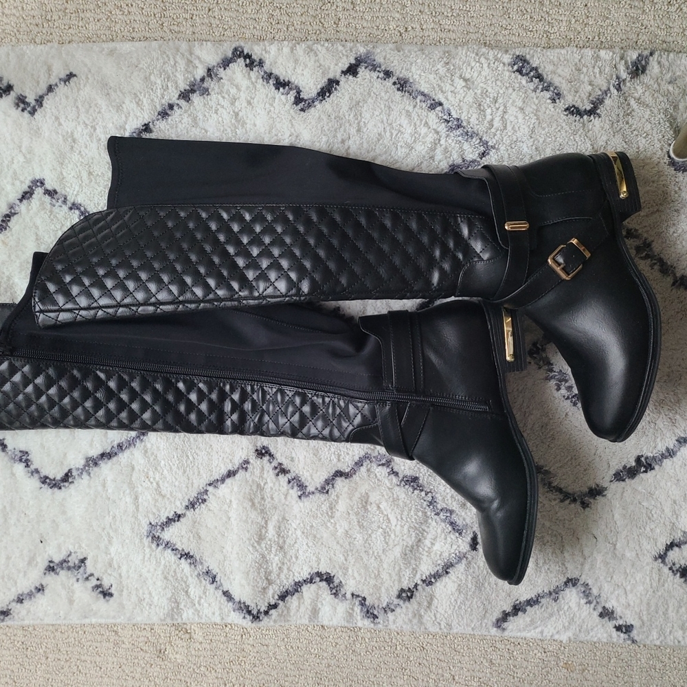 Knee high Boots. 8.5